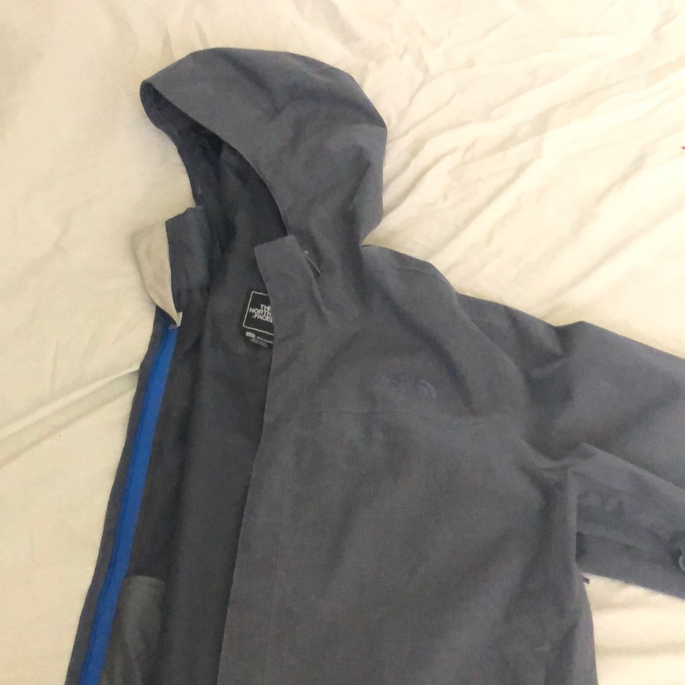 Coat - Picture 5 of 5